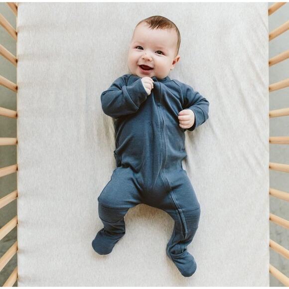 Goumi Baby Nursery Fitted Crib Sheet Gray Viscose From Bamboo & Organic Cotton - Picture 5 of 5